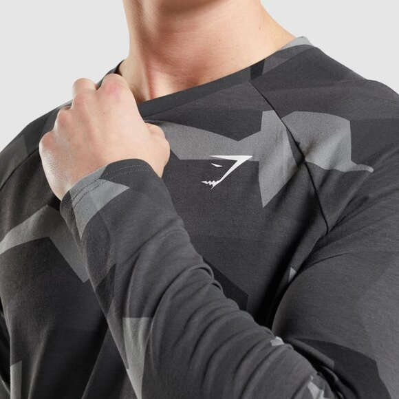 New Gymshark Mens Slim Fit CRITICAL LONG SLEEVE T-SHIRT Black - Picture 3 of 7